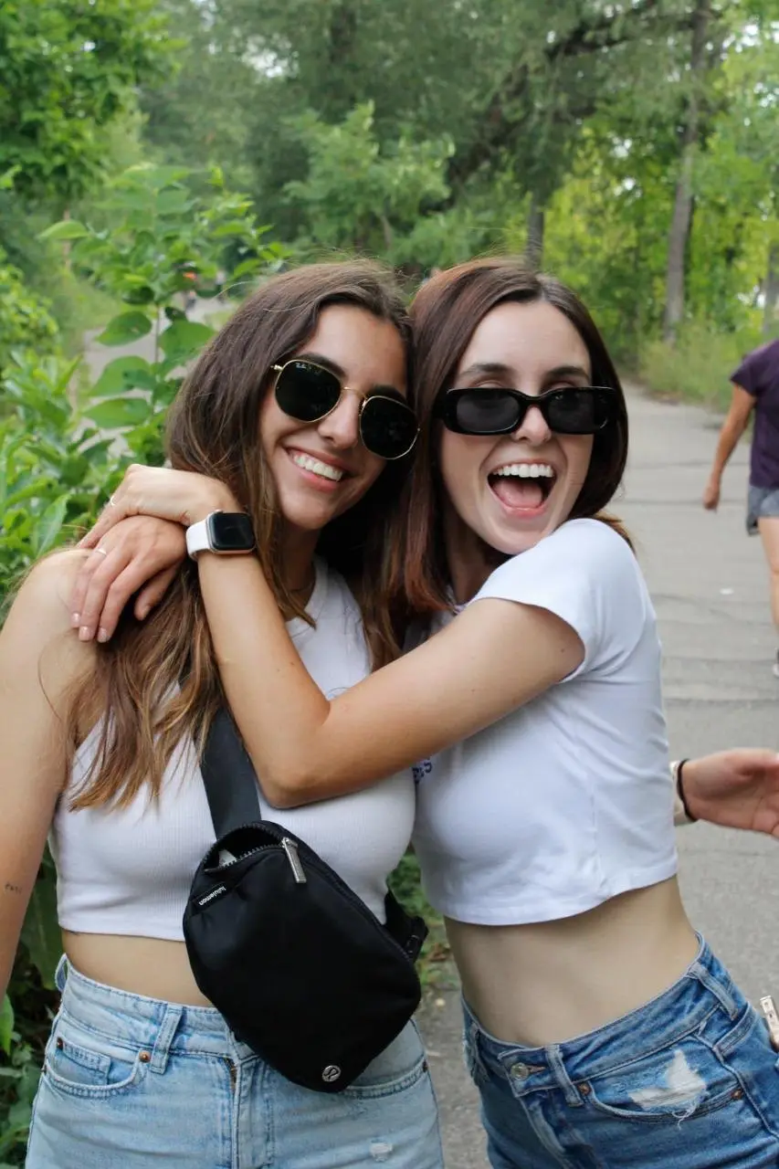 Las dos hermanas fundadoras de Monarca